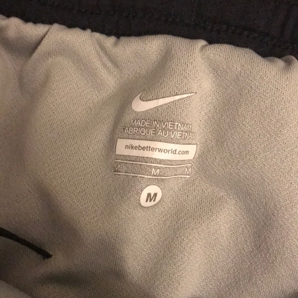 Nike Gym Shorts - Picture 2 of 2